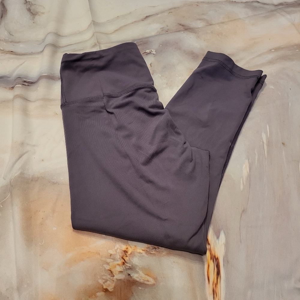 90 Degrees by Reflex Grayish Purple High Waisted Cropped Leggings, Size Medium